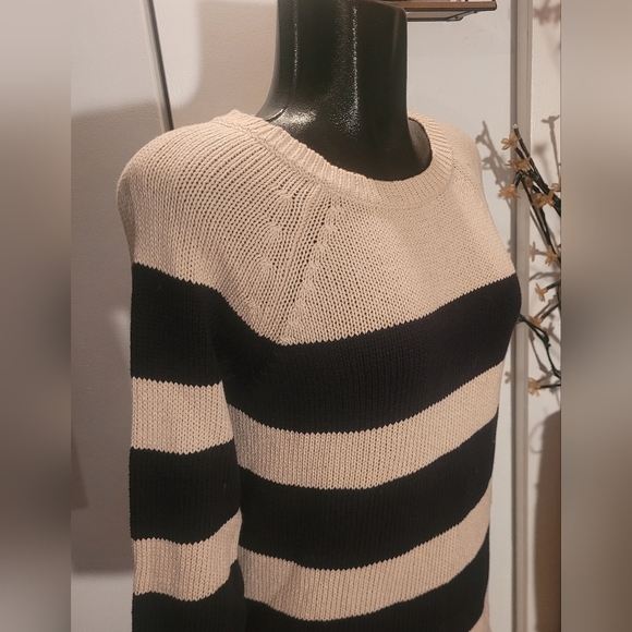Ann Taylor Loft Cream And Black Striped Sweater M - Picture 5 of 7